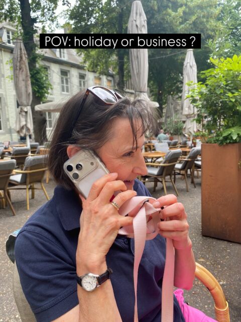 📌What do you think?

📈Is this a business or a holiday picture? 
Let me know what you think ☺️